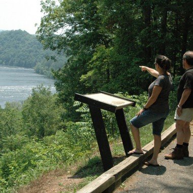Hiwassee River Road
