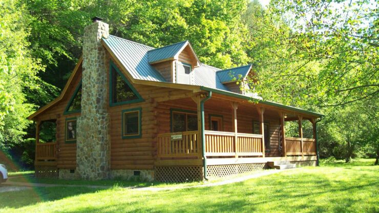 Telliquah Falls Log Cabins
